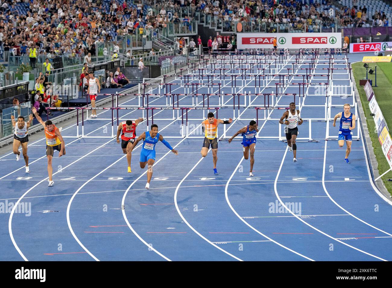 Lorenzo Ndele Simonelli (Italia) ha vinto la medaglia d'oro ai 110 m ostacoli ai Campionati europei di atletica leggera Roma 2024, Stadio Olimpico, Roma, Italia Foto Stock