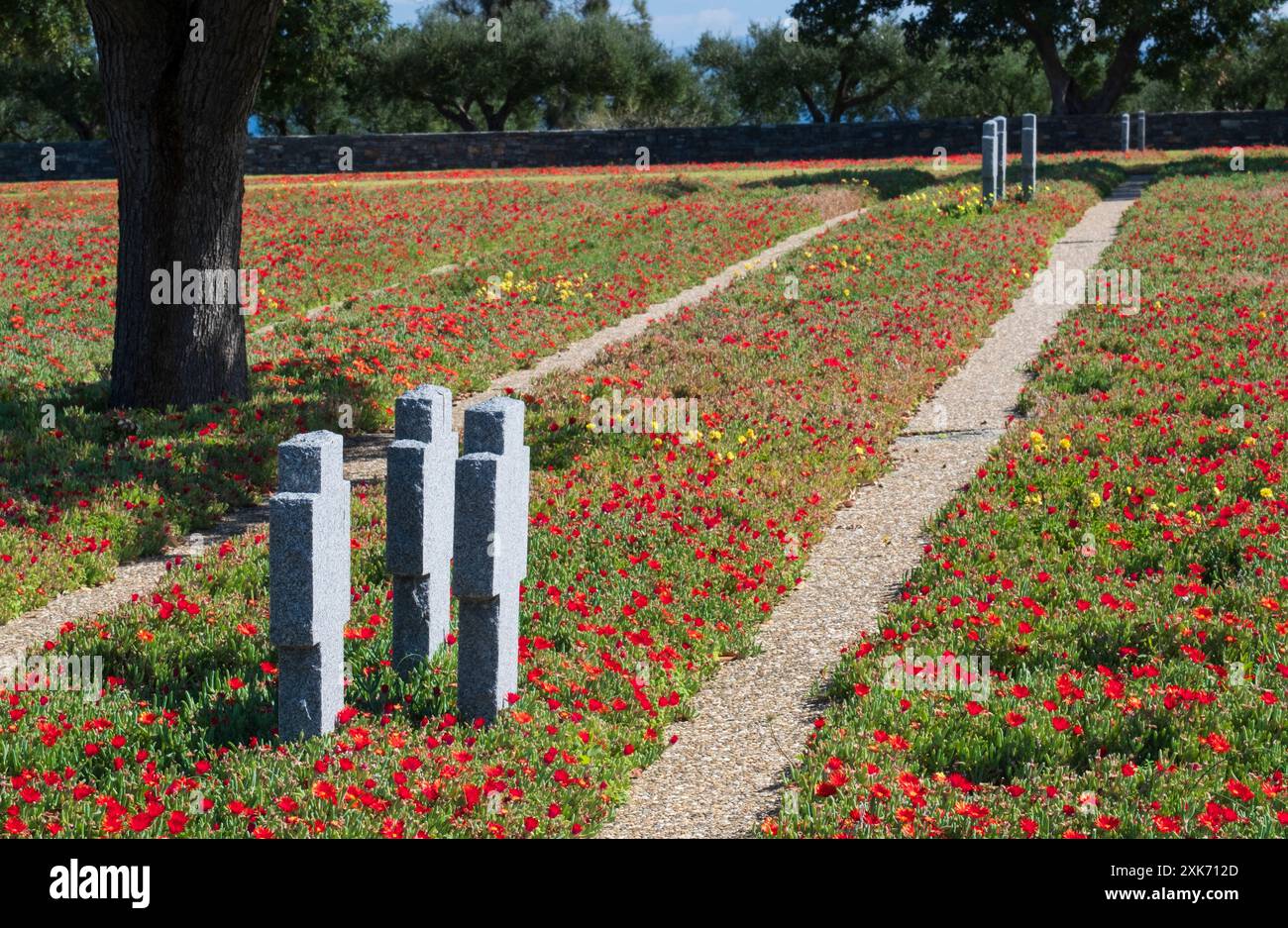 Cimitero di guerra tedesco a Maleme in primavera, Creta Foto Stock