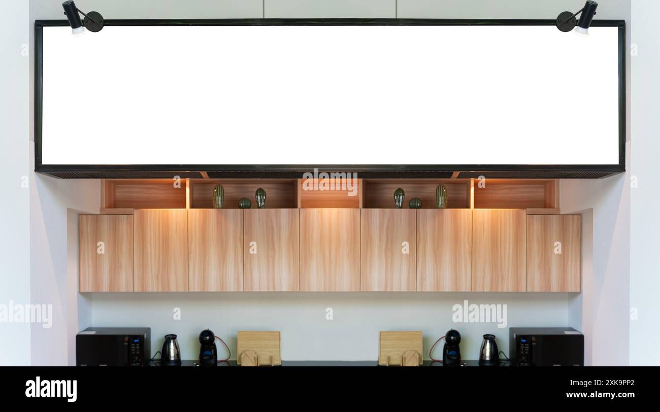 Schermo mock-up per il ristorante Menu Cafe Food Business. Immagine di mockup lunga di poster bianchi per cartelloni pubblicitari, cornici per foto vuote d Foto Stock