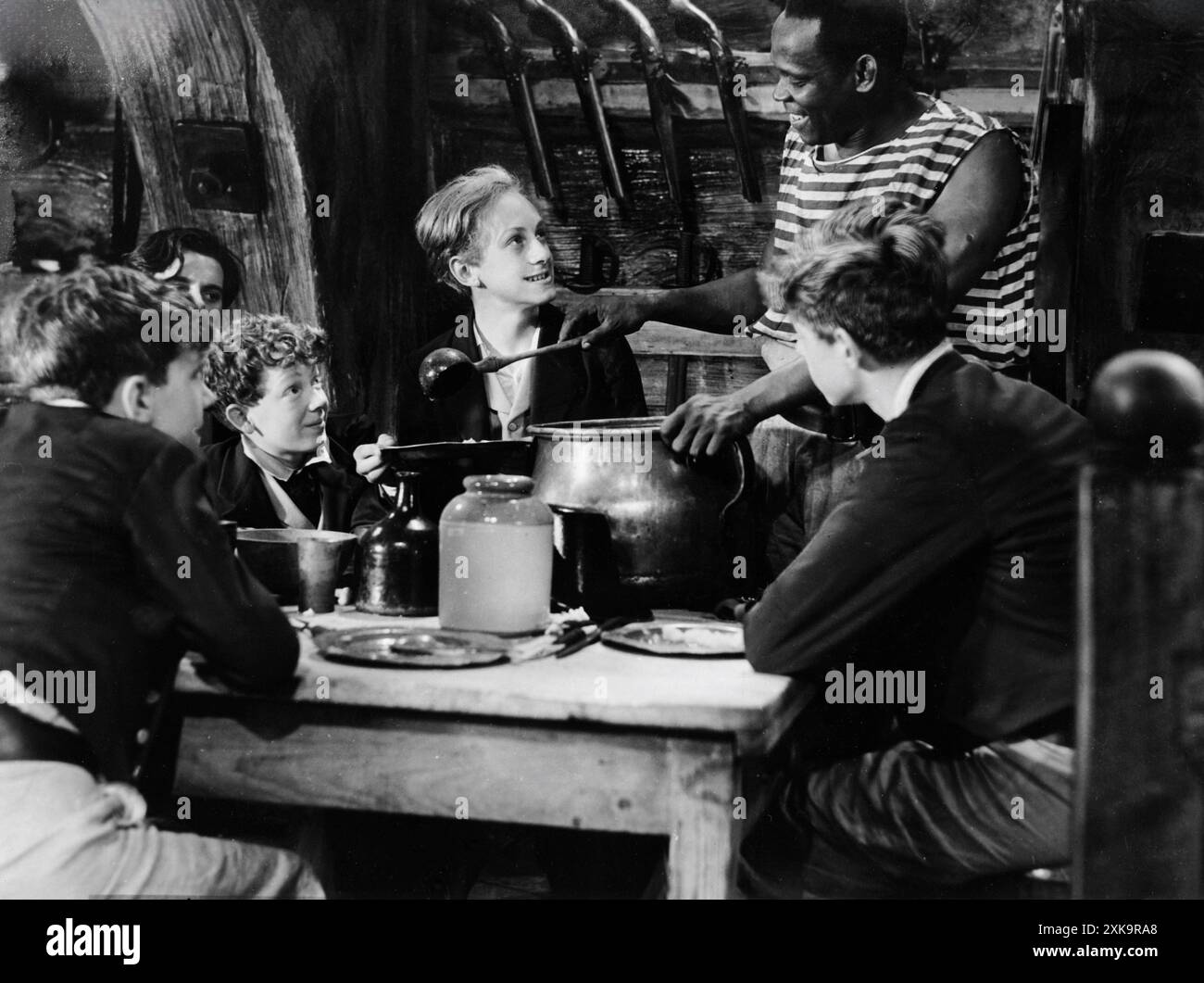 HUGHIE GREEN e ROBERT ADAMS in GUARDIAMARINA EASY 1935 regista CAROL REED romanzo Capitano Frederick Marryat sceneggiatura Anthony Kimmins supervisore di produzione / supervisore editoriale Thorold Dickinson Dialog Director Tyrone Guthrie produttore Basil Dean Associated Talking Pictures (ATP) / Associated British Film Distributors (A.B.F.) Foto Stock