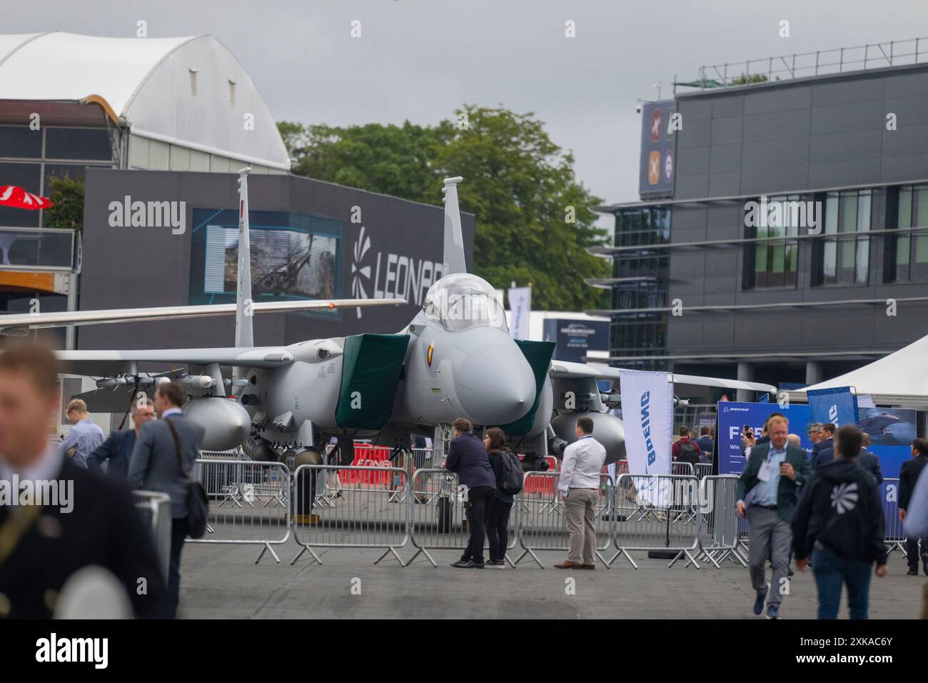 Farnborough, Inghilterra, Regno Unito. 22 luglio 2024. Il Farnborough International Airshow si svolge dal 22-26 luglio 2024 e presenta i settori aerospaziali e della difesa a livello mondiale in questa fiera aerea leader a livello mondiale. Crediti: Malcolm Park/Alamy Live News Foto Stock