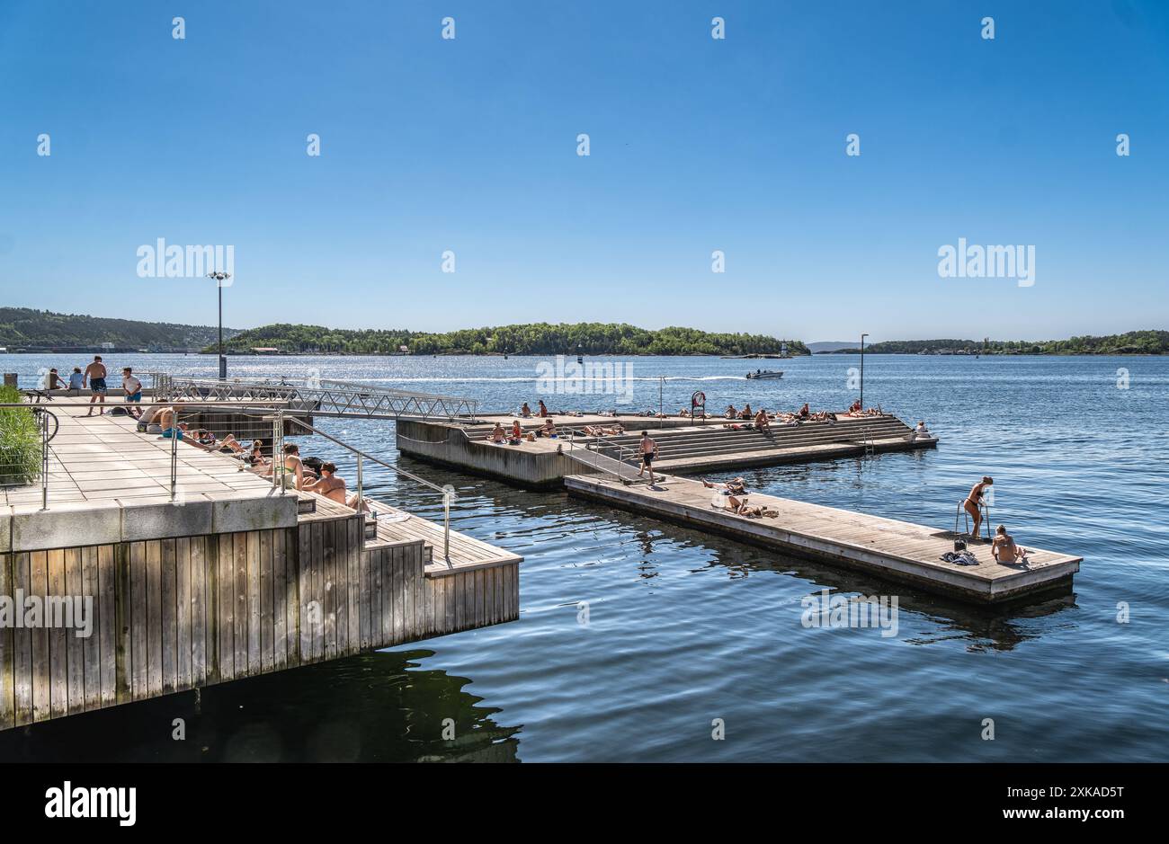 La vita quotidiana di Aker Brygge a Oslo, Norvegia Foto Stock