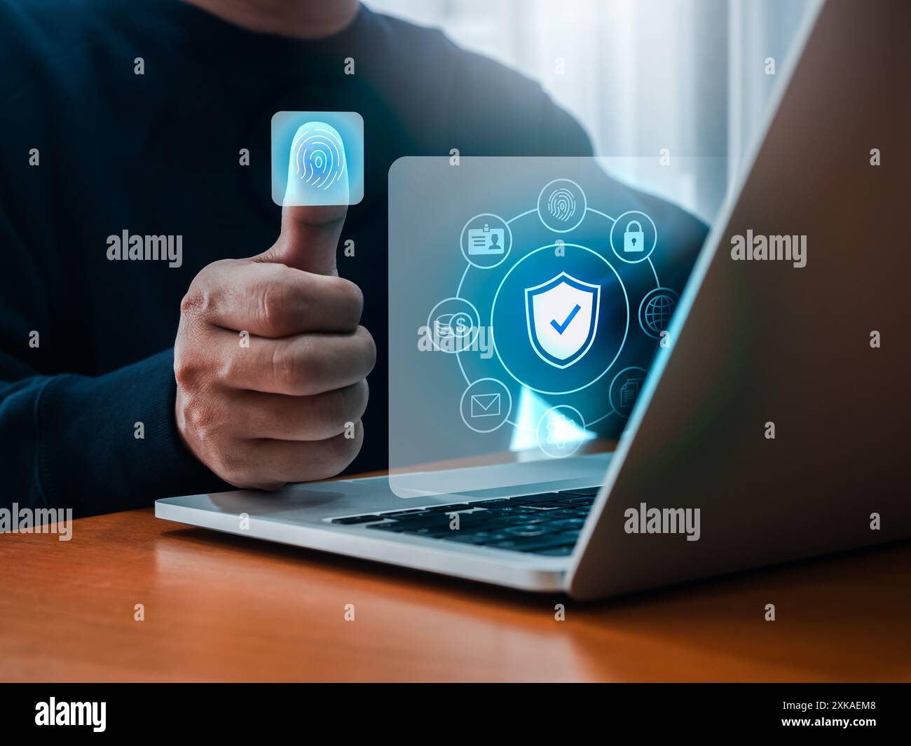 Scansione delle impronte digitali accesso alla tecnologia sul pollice dell'uomo d'affari, identificazione biometrica, mentre le icone degli elementi di dati personali vengono visualizzate sullo schermo del laptop. Sicurezza informatica, Foto Stock