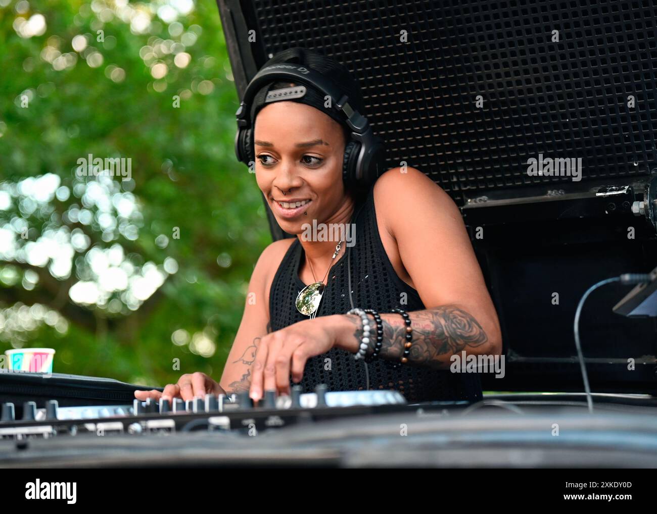 LONDRA, INGHILTERRA - 21 LUGLIO 2024: DJ Kaspa si esibisce al AS One in the Park 2024, celebrando la comunità LGBTQ unendola per una giornata di orgoglio, diversità e festeggiamenti. ( Credito: Vedi li/Picture Capital/Alamy Live News Foto Stock