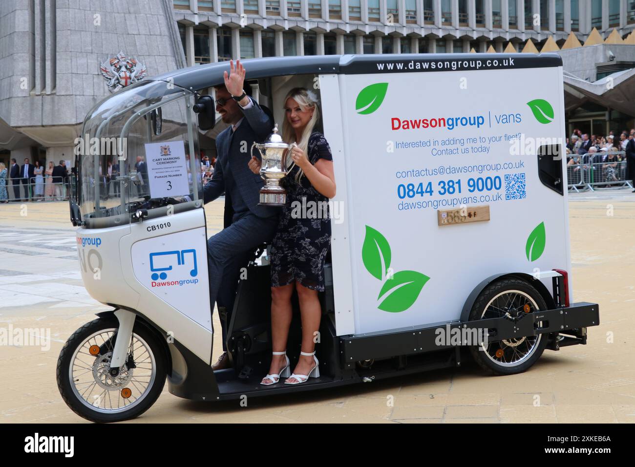 ONO e Cargo Tricycle di Dawsongroup alla cerimonia di marcatura del carrello del 2024 tenutasi a Londra dalla Worshipful Company di Carmen Foto Stock