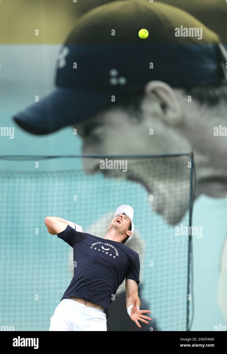 Foto del file datata 20-06-2019 di Andy Murray durante una sessione di allenamento prima del suo match di doppio durante il quarto giorno del Fever-Tree Championshi. Andy Murray andrà in pensione dopo le Olimpiadi di quest'estate, postando sui social media che è arrivato a Parigi per il suo "ultimo torneo di tennis". Data di pubblicazione: Martedì 23 luglio 2024. Foto Stock