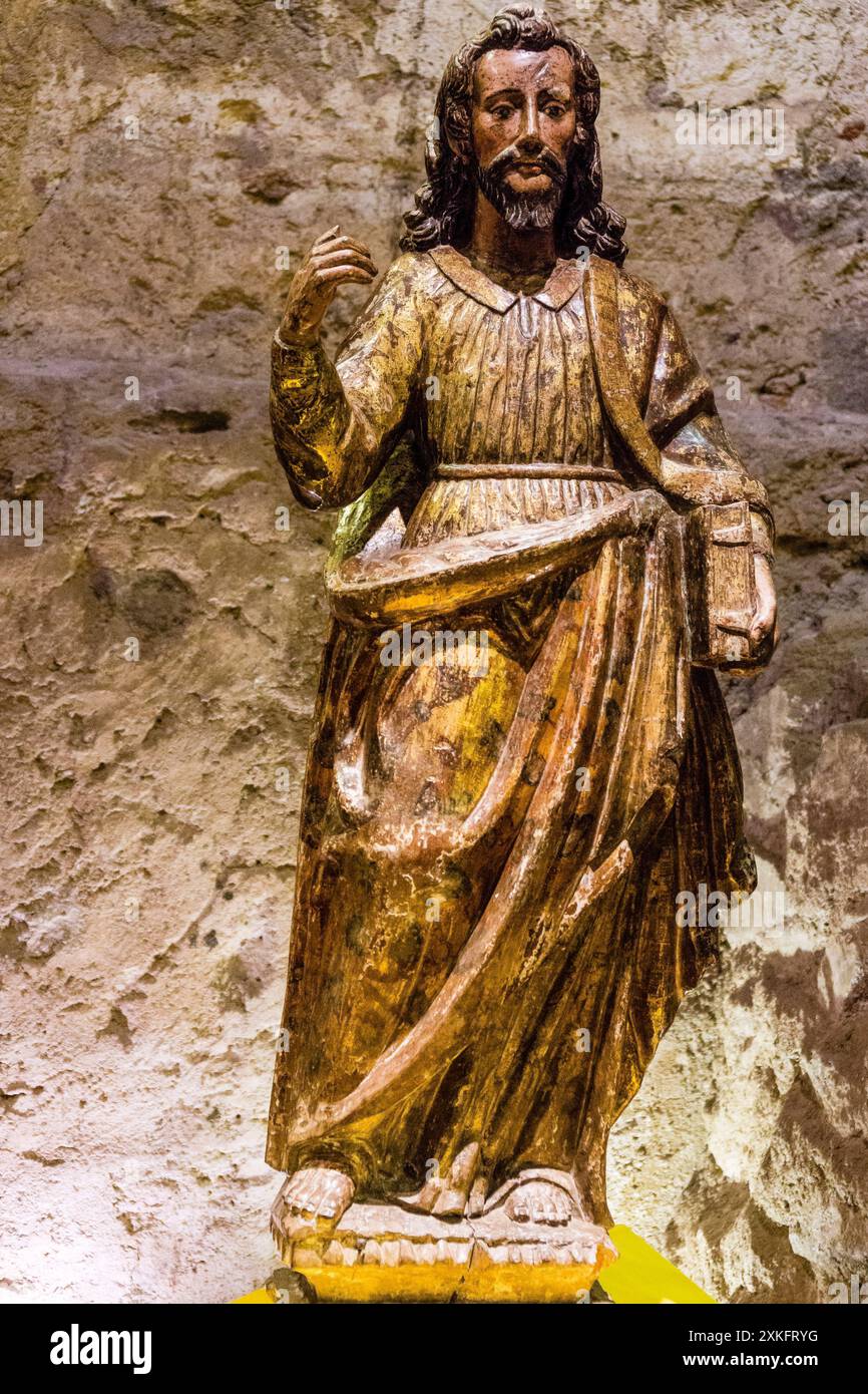 San Felipe, intaglio del legno, incarnato e policromo, XVIII secolo, museo coloniale, ex convento di Santo Domingo, Antigua Guatemala, dipartimento di Sacatepéquez, Guatemala, America centrale. Foto Stock