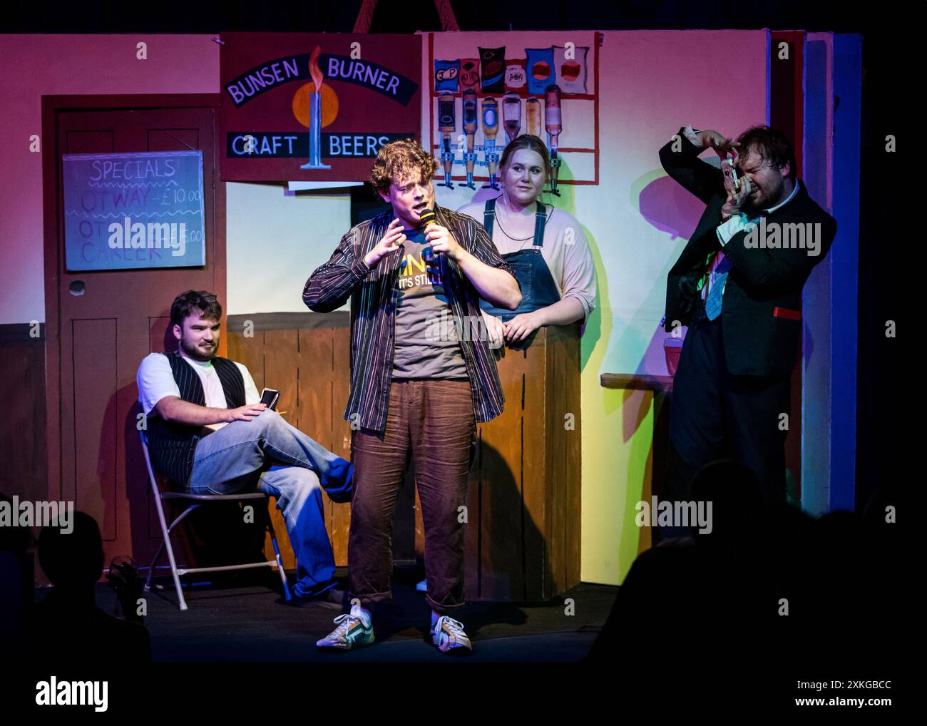 Verbal Diary, serata di apertura al Little Angel Theatre, Islington, Londra © Clarissa Debenham (Film Free Photography) / Alamy Foto Stock