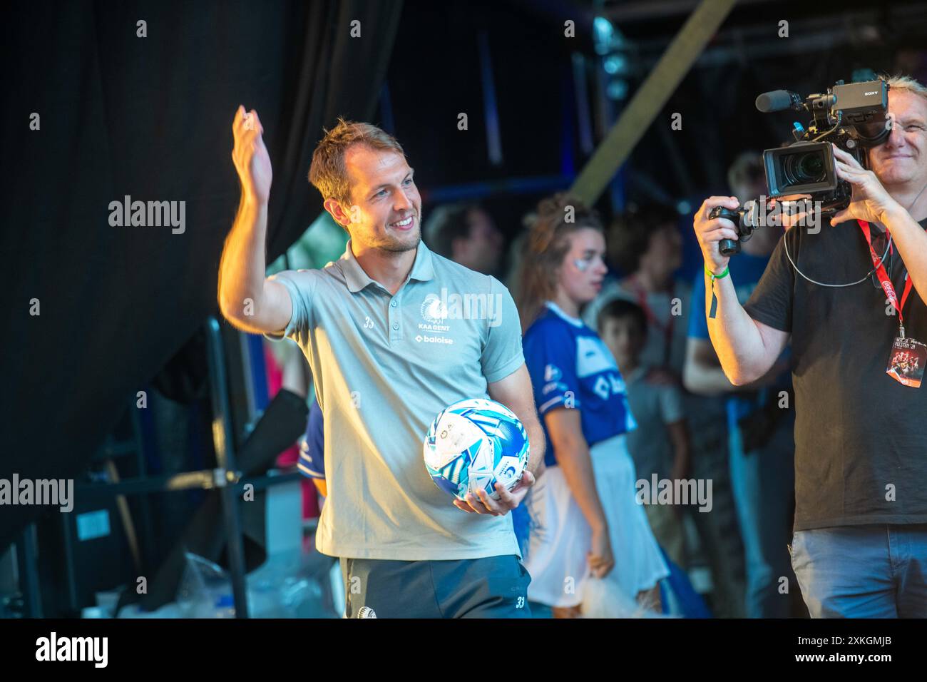 Il portiere di Gent, Davy Roef, viene visto durante la presentazione della squadra belga di calcio di prima divisione KAA Gent al Gentse Feesten, lunedì 22 luglio 2024 a Gent. FOTO DEL BELGA JONAS ROOSENS Foto Stock