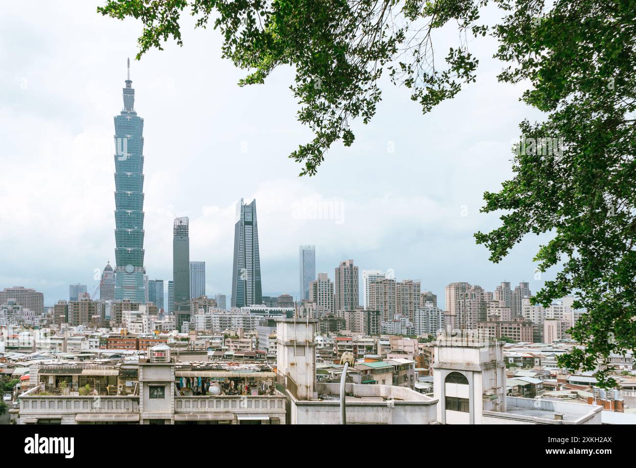 Taipei, Taiwan - 12 agosto 2023: Veduta della città di Taiwan Foto Stock