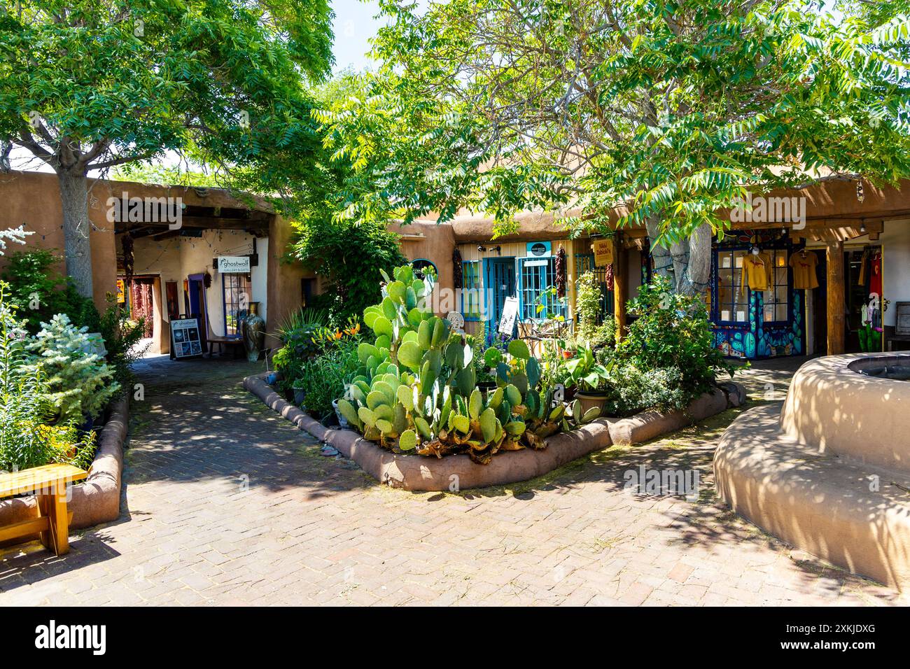 Cortile del mercato Patio nella città vecchia, Albuquerque, New Mexico, Stati Uniti Foto Stock