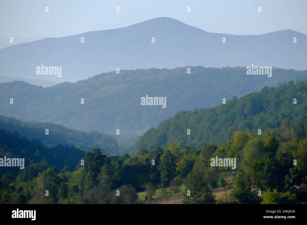 Il monte Rudnik a Sumadija, un tempo l'area era interamente ricoperta da fitte foreste, da cui il nome (da suma 'foresta'), Serbia centrale Foto Stock