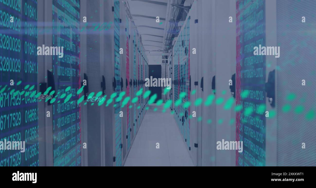 Immagine dell'elaborazione dei dati su server di computer Foto Stock