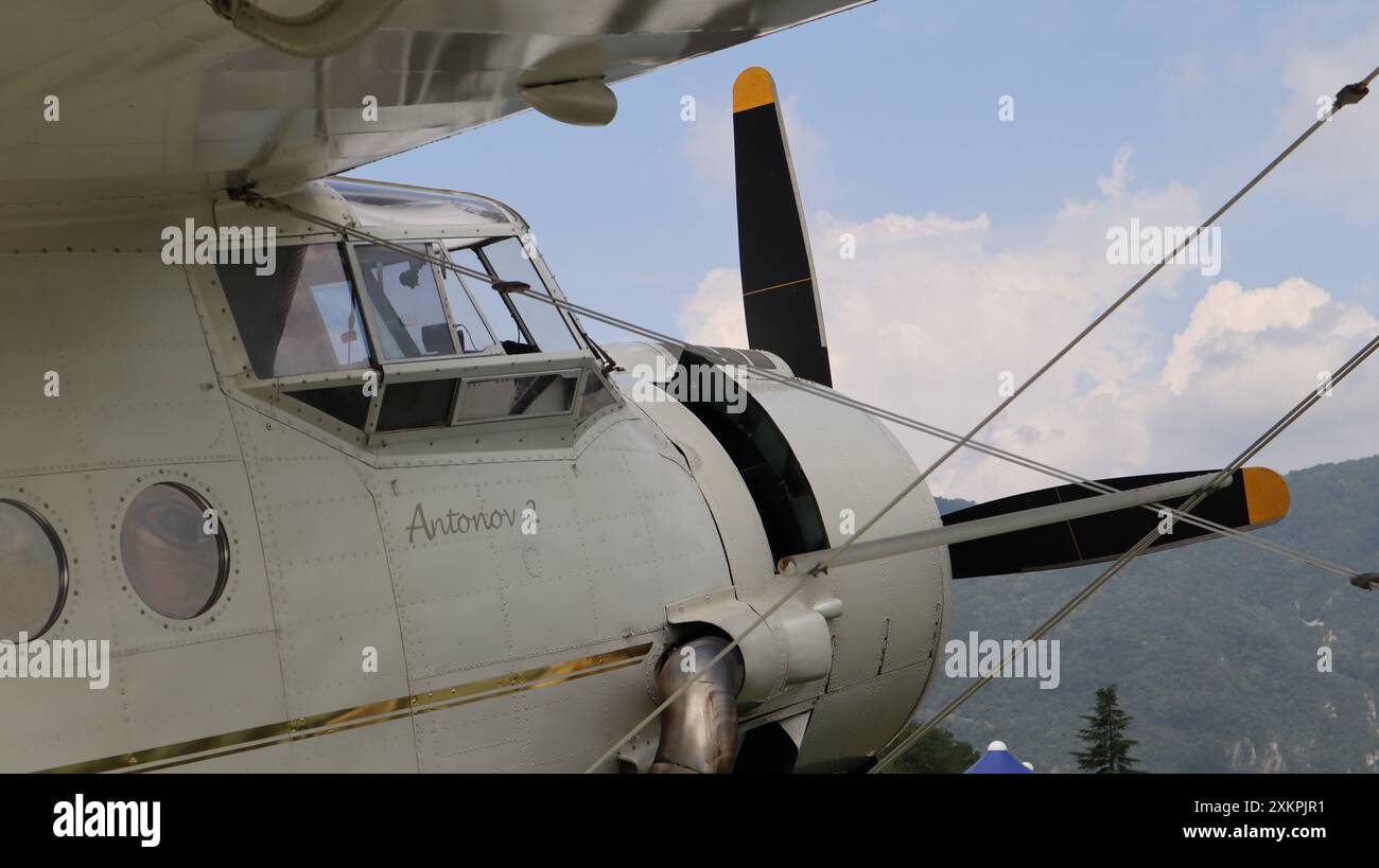 L'Antonov An-2 è un biplano biplano biplano bimotore prodotto in serie dall'Antonov Design Bureau. Foto Stock