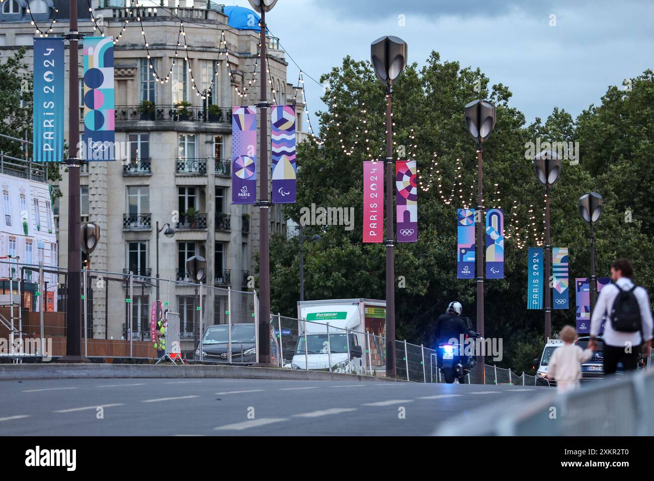 Pariz, Francuska. 24 luglio 2024. Preparativi per i Giochi Olimpici estivi a Parigi il 24 luglio 2024. I Giochi olimpici di Parigi 2024 si svolsero dal 26 luglio all'11 agosto 2024 a Parigi, in Francia. Dopo aver ospitato i Giochi nel 1900 e nel 1924, Parigi diventerà la seconda città ad ospitare tre volte le Olimpiadi estive, lungo Londra (1908, 1948 e 2012). I Giochi Olimpici del 2024 segnano anche il centenario dei Giochi Olimpici svoltisi nel 1924. La Francia ospiterà per la sesta volta in totale, compresi i Giochi Olimpici estivi e invernali. Foto: Igor Kralj/PIXSELL credito: Pixsell/Alamy Live News Foto Stock