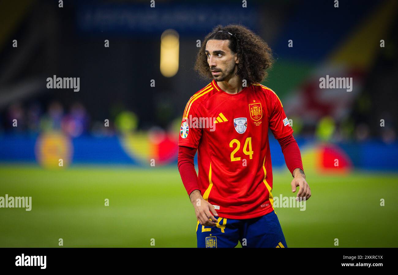Berlino, Germania. 14 luglio 2024. Cucurella (ESP) Spagna - Inghilterra spagnolo - Inghilterra 14.07.2024 Copyright (nur für journalistische Zwecke) di : Morit Foto Stock