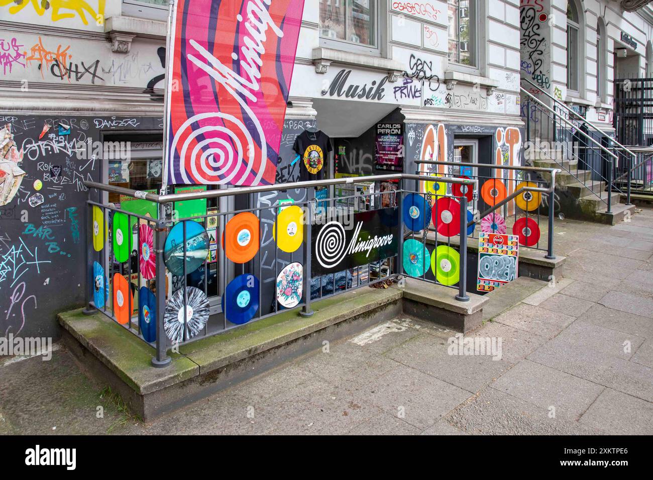Minigroove, piccolo negozio di dischi con CD vintage, vinile usato e cimeli presso Simon-von-Utrecht-Straße 17, 20359 Amburgo, Germania Foto Stock