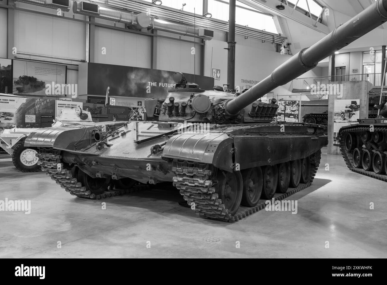 Bovington.Dorset.Regno Unito. 25 febbraio 2024.Un carro armato T-72 Main Battle è in mostra al Museo del carro armato nel Dorset Foto Stock