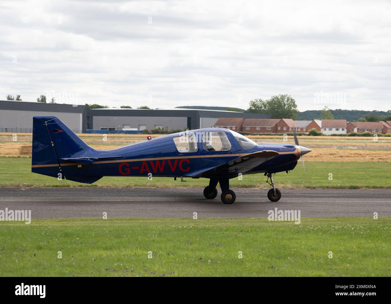 Beagle B121 Pup at Wellesbourne Airfield, Warwickshire, Regno Unito (G-AWVC) Foto Stock