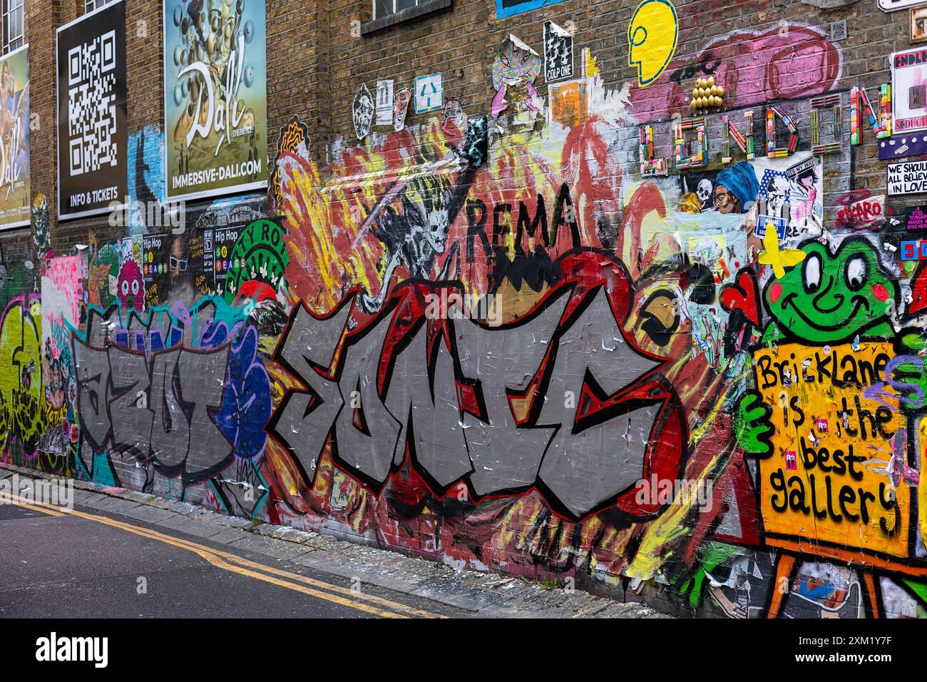 Muraglia di graffiti Buxton Street, Spitalfields, Londra Foto Stock