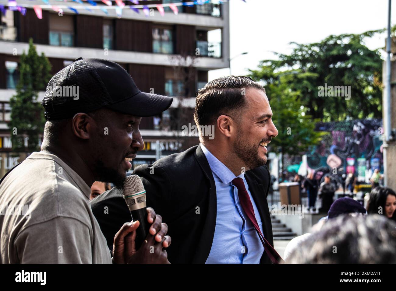 Bobigny, Île-de-France, 20 giugno 2024: Ritratto congiunto di Aly Diouara, leader e attivista della comunità, e Sébastien Delogu, un politico, preso durin Foto Stock