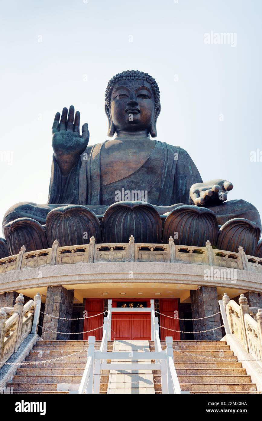 Tian tan temple giant buddha antico immagini e fotografie stock ad alta ...