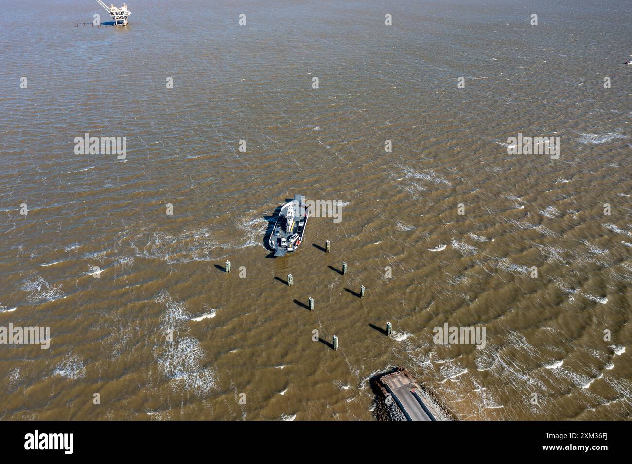 Immagini del Mobile Bay Ferry - Fort Morgan Landing in forte vento. Il traghetto di Mobile Bay attraversa la splendida Mobile Bay, Alabama, e collega la SR 1 Foto Stock