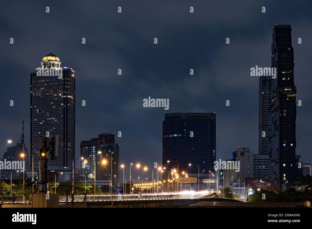 Skyline di Bangkok Landmar - Sathorn, Silom Foto Stock