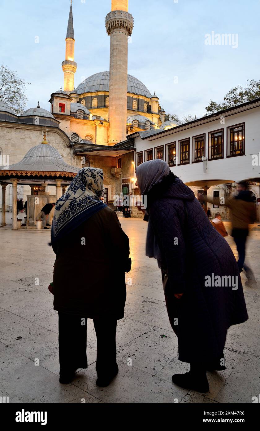 Cimiteri di Eyup Sultan (ottomani) a Istanbul, Turchia Foto Stock