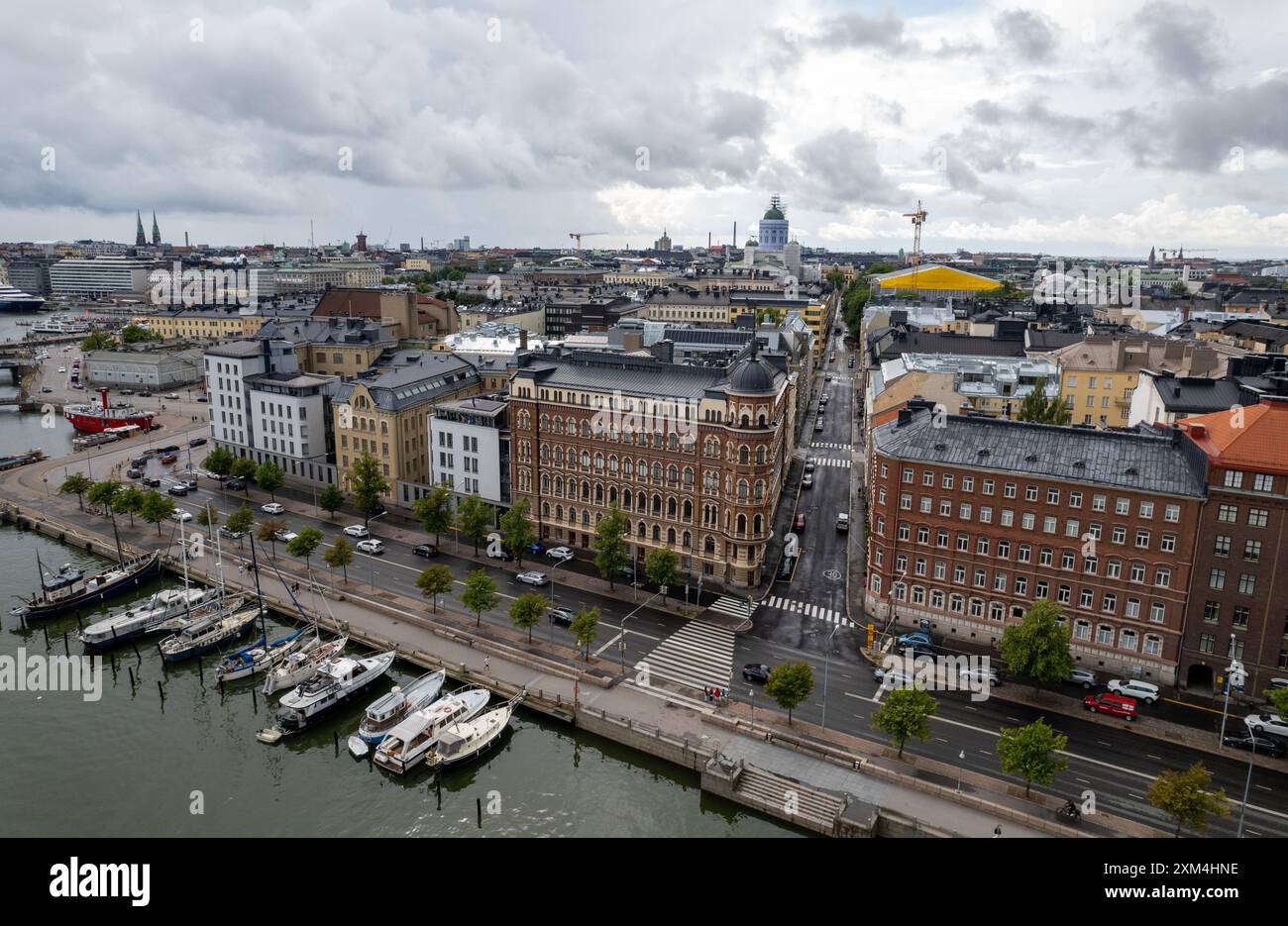 Vista aerea della città di Helsinki, capitale della Finlandia. Kruununhaka e porto dell'area di Helsinki Foto Stock