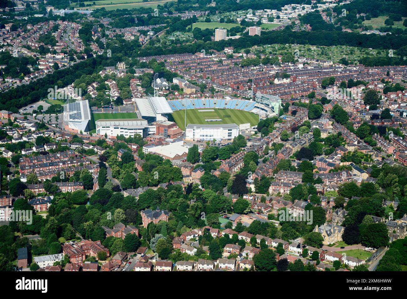 Un'immagine aerea dell'Headingley Stadium, sede dello Yorkshire cricket e del Leeds Rugby League Club, West Yorkshire, Inghilterra settentrionale, Regno Unito Foto Stock