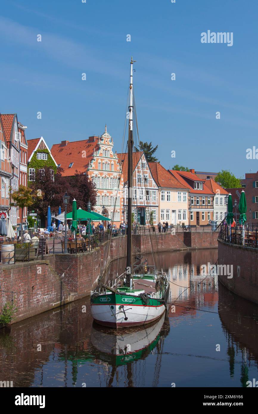 Porto della città vecchia, città anseatica di Stade, Altes Land, bassa Sassonia, Germania Foto Stock