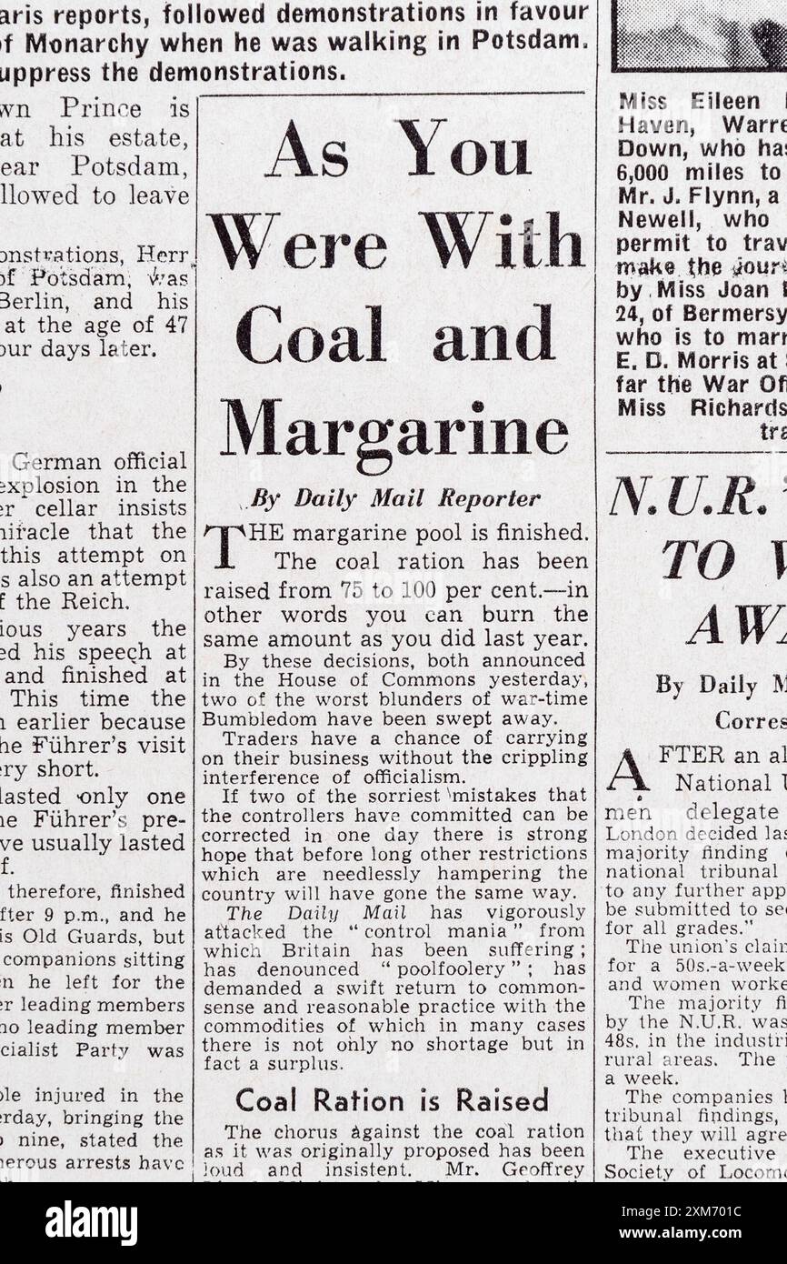 "AS You Were with Coal and Margarine", titolo in prima pagina del Daily mail (replica) del 19 novembre 1939, all'inizio della seconda guerra mondiale. Foto Stock