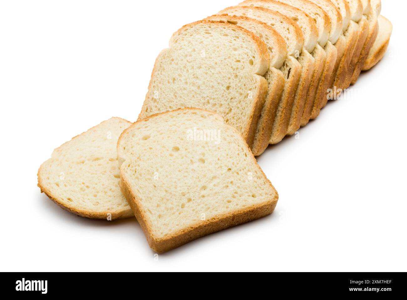 Fette di pane bianco isolate su sfondo bianco. Foto Stock