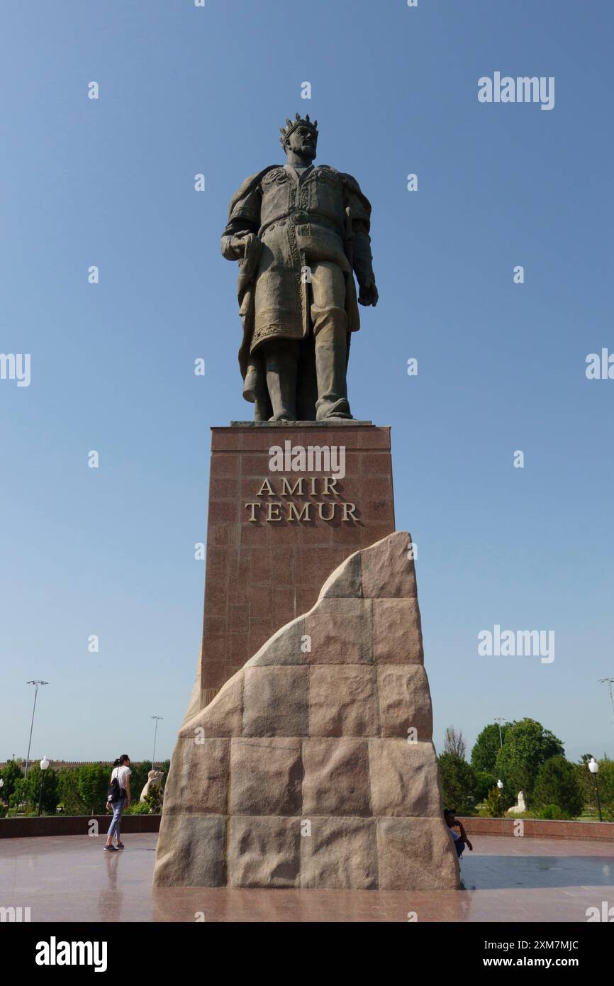 Statua di Amir Temur a Shahrisabz, Uzbekistan Foto Stock
