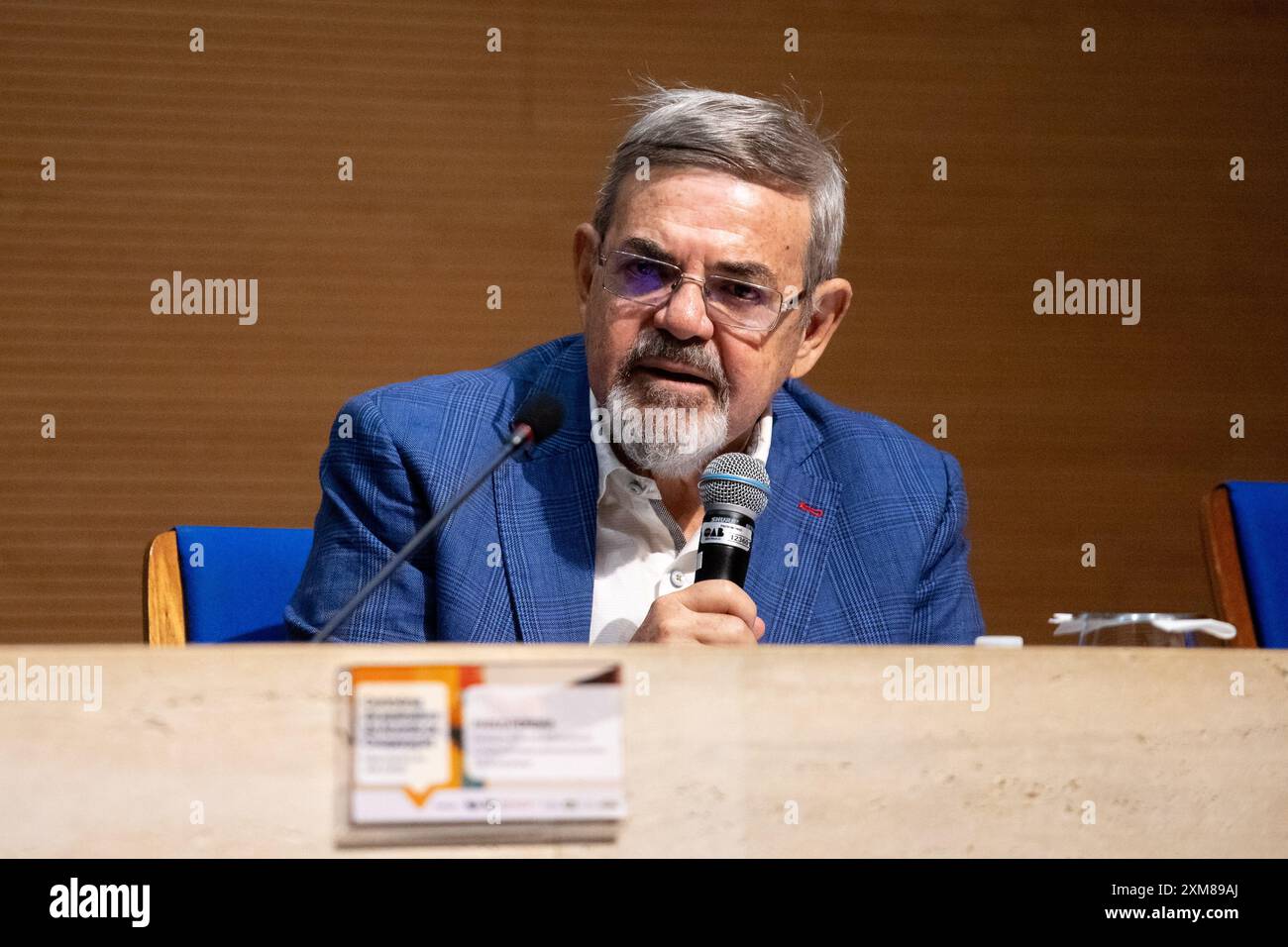 São PAULO, SP - 26.07.2024: OAB e GOVERNO FEDERAL MEMORIAL da LUTA - Maurice Politi, direttore esecutivo del Centro per la conservazione della memoria politica, interviene in una cerimonia tenutasi questo venerdì mattina (26) in cui la sezione São Paulo dell'ordine degli Avvocati brasiliani (OAB SP) firma un accordo di cooperazione tecnica con il governo federale per la creazione del Memorial da Luta pela Justic nell'ex edificio di audit militari di São Paolo. La cerimonia si svolge presso la sede della sezione, nel quartiere Bela Vista, a São Paulo, SP. (Foto: Rodilei Morais/Fotoarena) Foto Stock