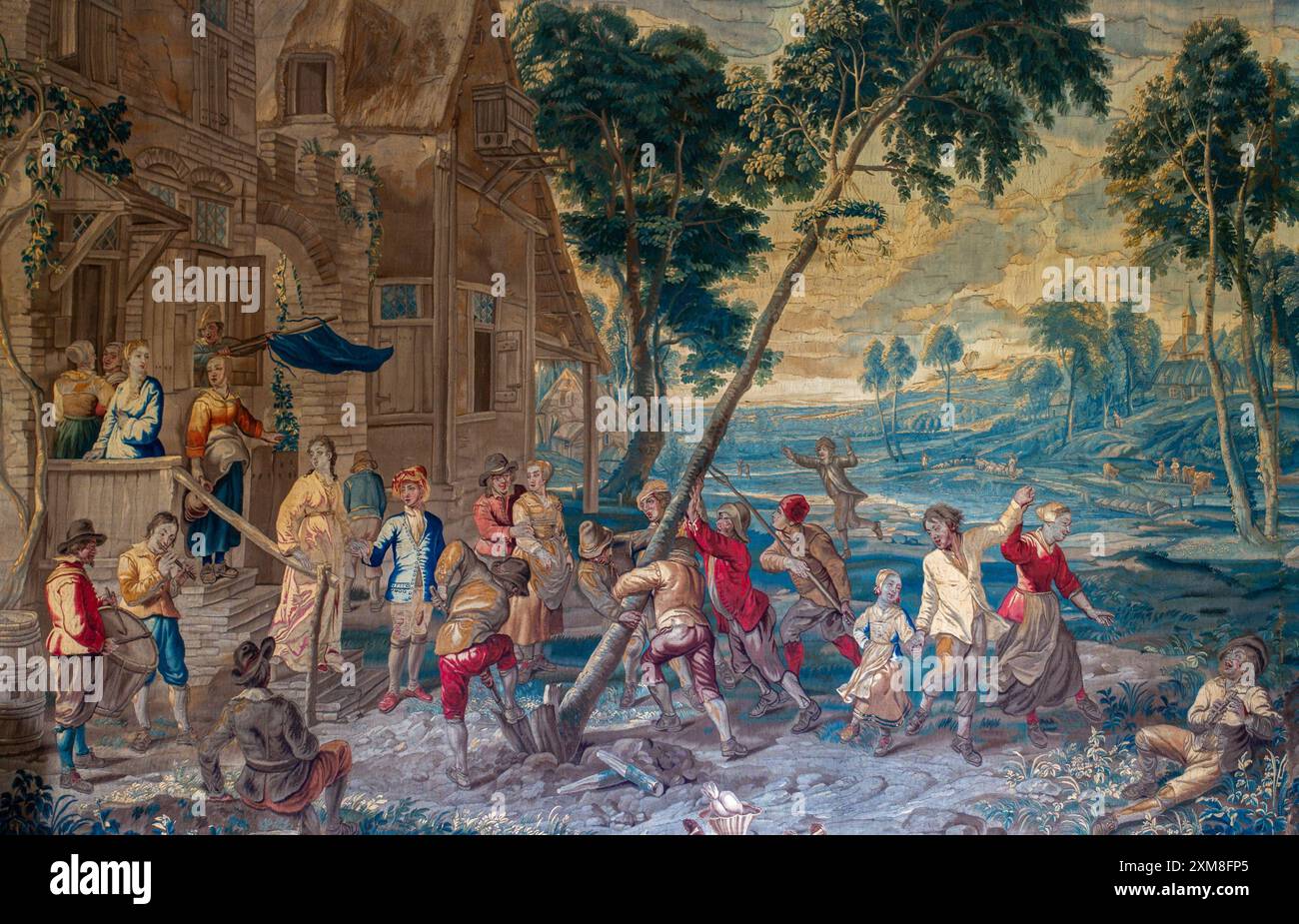 Arazzo di Bruxelles del XVII secolo piantagione di alberi di maggio nella sala Epinoy a Château de Belœil, castello a Beloeil, provincia di Hainaut, Vallonia, Belgio Foto Stock