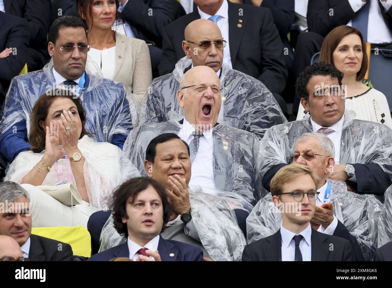 Parigi, Francia. 26 luglio 2024. La cerimonia di apertura dei Giochi Olimpici di Parigi 2024, al Trocadero di Parigi, Francia, venerdì 26 luglio 2024. I Giochi della XXXIII Olimpiade si svolgono a Parigi dal 26 luglio all'11 agosto. La delegazione belga conta 165 atleti in 21 sport. BELGA PHOTO BENOIT DOPPAGNE credito: Belga News Agency/Alamy Live News Foto Stock