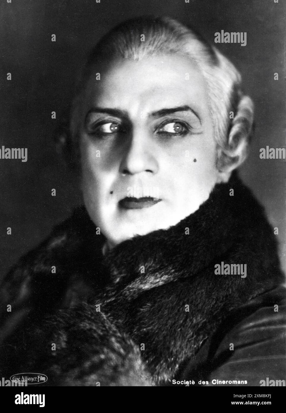 IVAN MOZZHUKHIN / MOSJUKIN ritratto come Casanova in CASANOVA alias IL PRINCIPE DEGLI AVVENTURIERI 1927 regista ALEXANDRE VOLKOFF scenario Norbert Falk Ivan Mosjoukine e Alexandre Volkoff costume design Boris Bilinsky assistente regista Anatole Litvak Francia - Germania co-produzione Cine-Alliance / Deulig Europa-Produktion / Societe des Cineromans Foto Stock