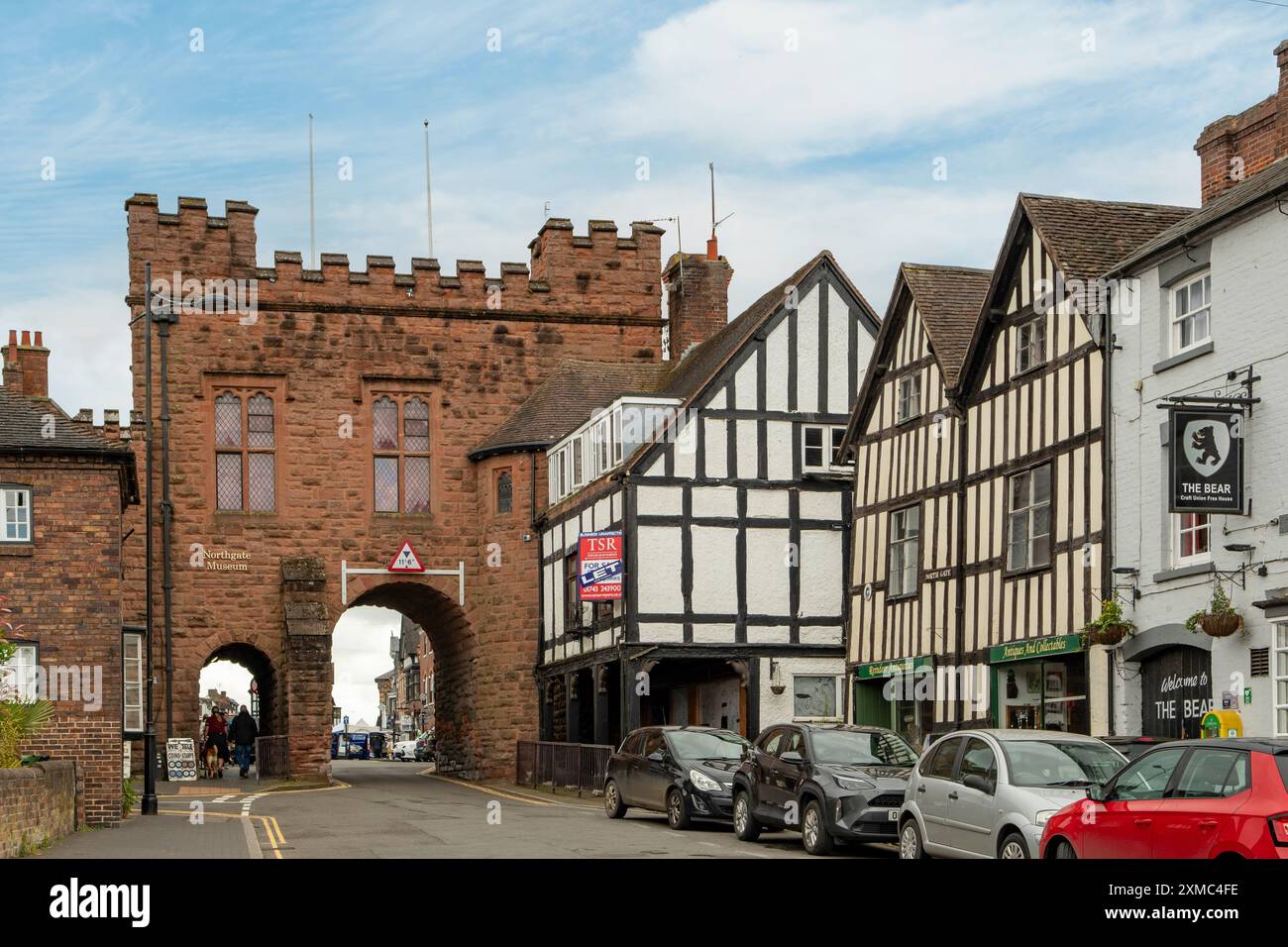 North Gate su High Street, Bridgnorth, Worcestershire, Inghilterra Foto Stock