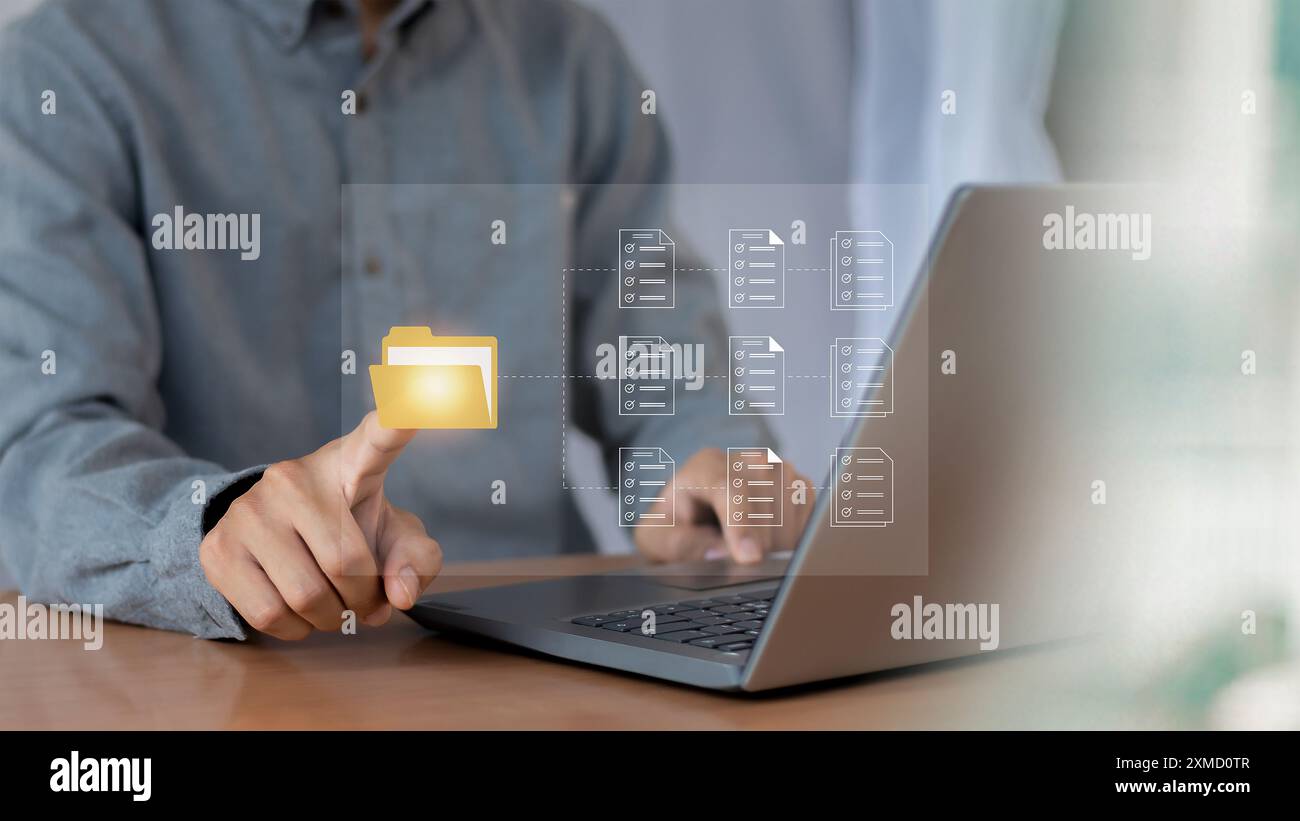 Gestione dei documenti organizzazione delle informazioni di organizzazione visualizzazione dei documenti gestione dei record efficiente software di informazioni sui file di documenti online Foto Stock