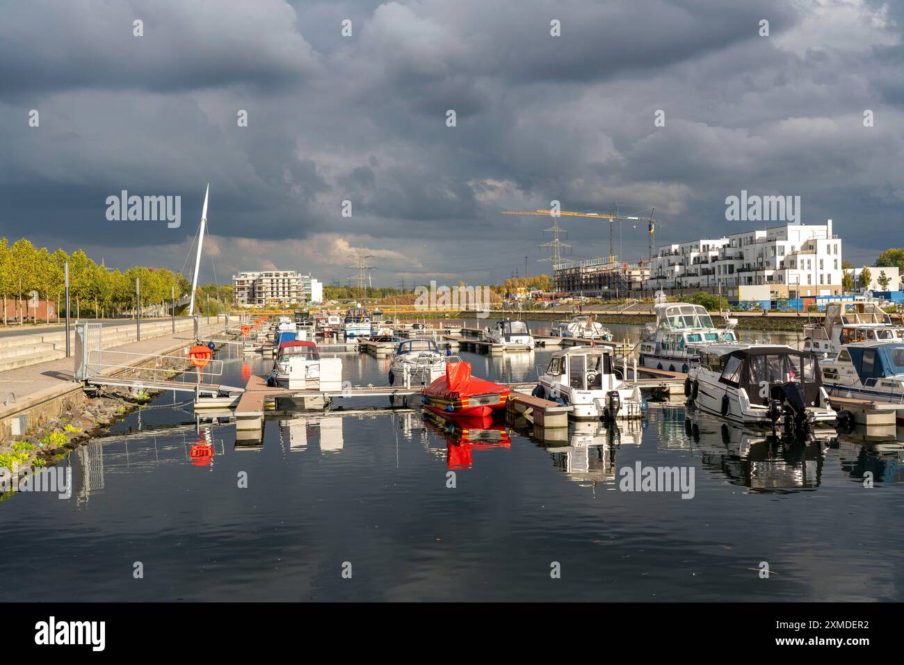 Nuovo quartiere urbano Graf Bismarck e Stoelting Marina, sul canale Reno-Herne, sviluppo residenziale e commerciale sul sito della potenza Foto Stock
