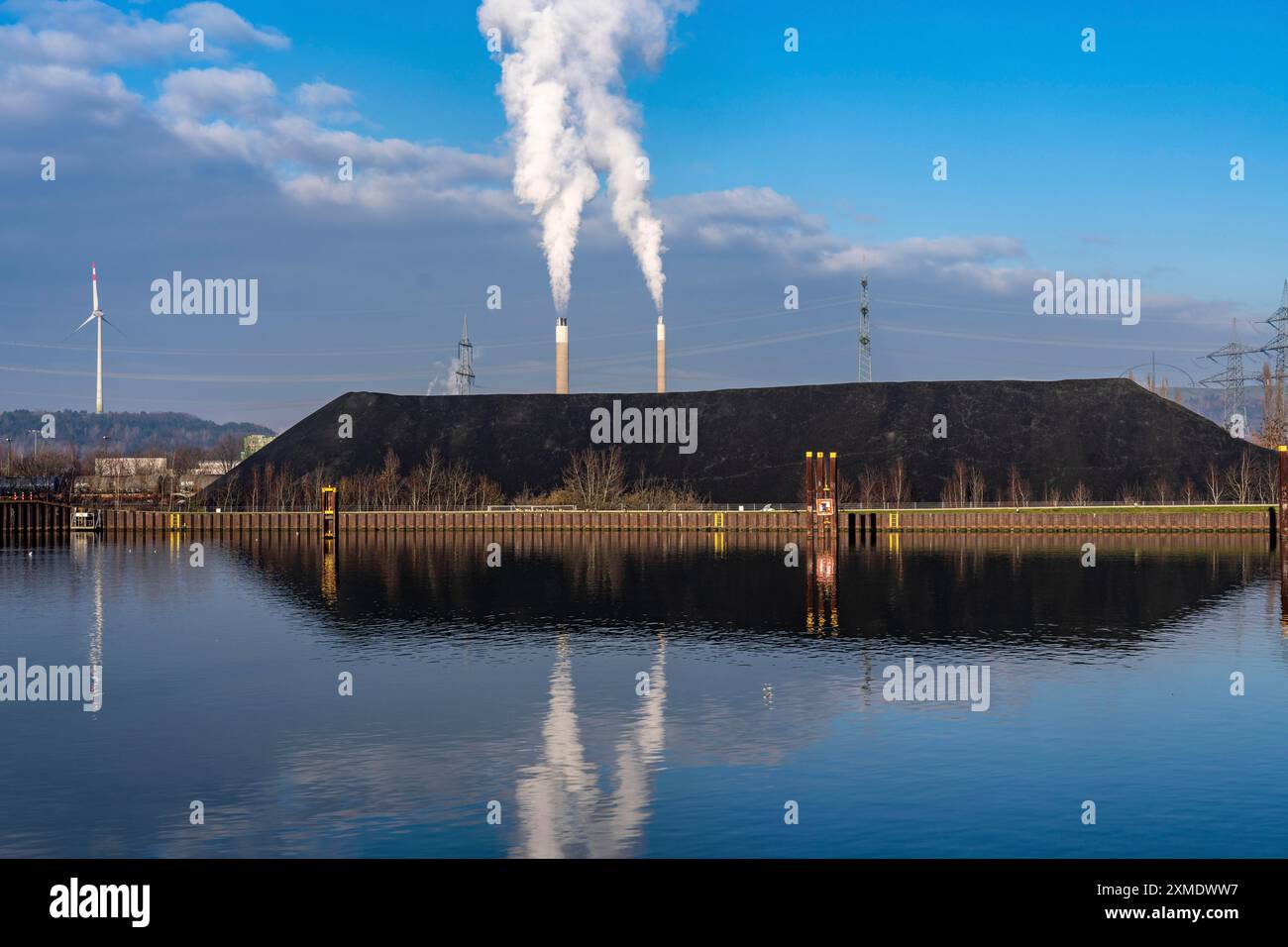 Giacimento di carbone, stoccaggio di carbone, carbone a vapore, per la centrale termica STEAG Herne, nei camini di fondo di AGR Abfallentsorgungs-Gesellschaft Foto Stock