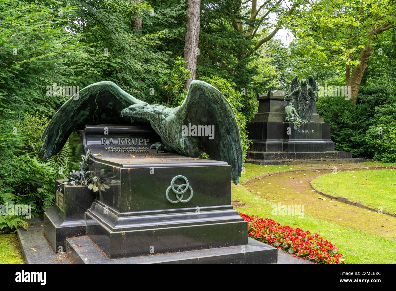 Cimitero di Bredeney, cimitero della famiglia Krupp, Essen, Renania settentrionale-Vestfalia, Germania, tomba di Friedrich Alfred Krupp e Alfred Krupp Foto Stock