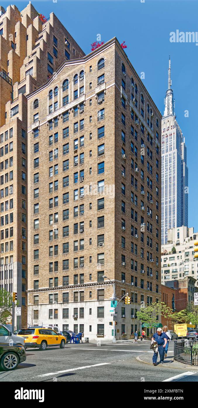 16 Park Avenue, una cooperativa di 16 piani a Murray Hill, costruita nel 1924 su progetto di Fred F. French Co. - Il progettista/sviluppatore di Tudor City. Foto Stock