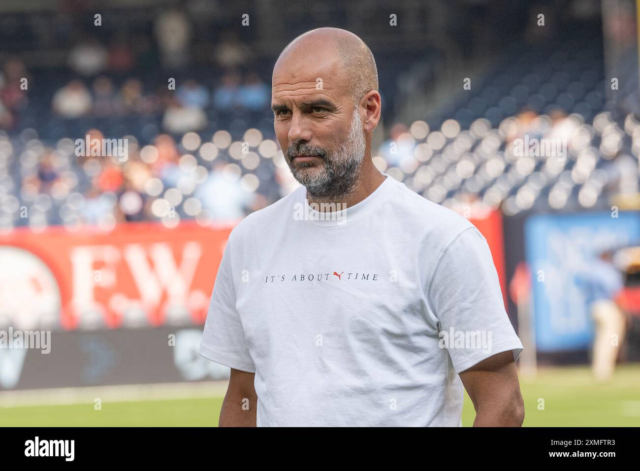 New York, Stati Uniti. 27 luglio 2024. Il manager del Manchester City Pep Guardiola ha visto prima dell'amichevole contro l'AC Milan allo Yankee Stadium di New York il 27 luglio 2024. L'AC Milan ha vinto 3-2. Fu la seconda sconfitta dal Manchester City durante un tour pre-stagionale negli Stati Uniti dopo una sconfitta contro il Celtic tre giorni prima. Questo gioco faceva parte del Soccer Champions Tour sponsorizzato da DirecTV. (Foto di Lev Radin/Sipa USA) credito: SIPA USA/Alamy Live News Foto Stock