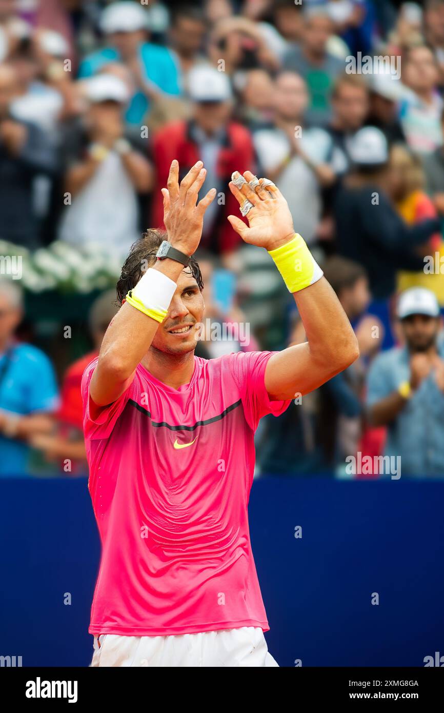 Rafa Nadal (Spagna) festeggia durante un torneo ATP sul campo di terra battuta. Foto Stock