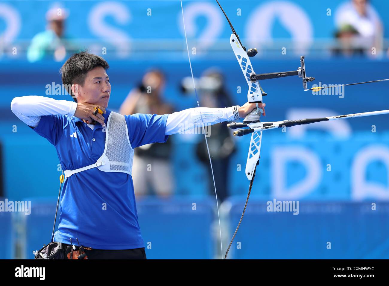 Parigi, Francia. 28 luglio 2024. Lei Chien-Ying del Taipei cinese gareggia durante il quarto finale di tiro con l'arco alle Olimpiadi di Parigi 2024 a Parigi, Francia, il 28 luglio 2024. Crediti: Li Ming/Xinhua/Alamy Live News Foto Stock