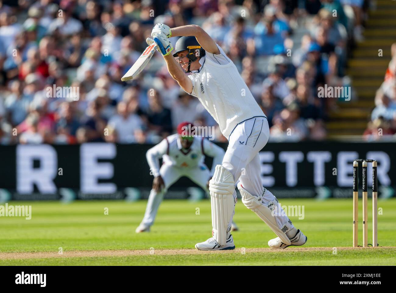 Zak Crawley batté per l'Inghilterra il primo giorno del terzo Rothesay test match tra Inghilterra e Indie occidentali. Foto Stock