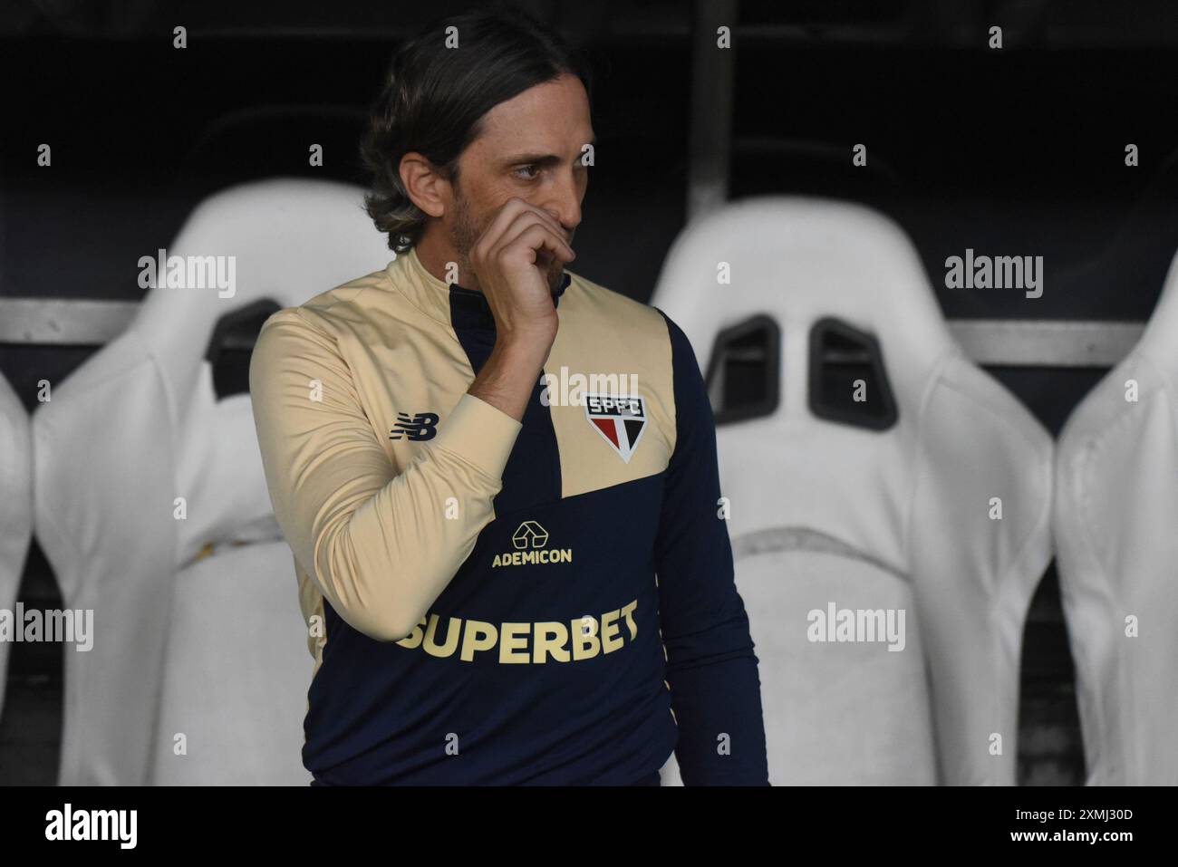 Luis Zubeldia, allenatore del San Paolo durante la partita di calcio del Campionato Brasileiro tra Fortaleza e San Paolo all'Arena Castelao di Fortaleza, Brasile. Caior Rocha (Caior Rocha/SPP) credito: SPP Sport Press Photo. /Alamy Live News Foto Stock